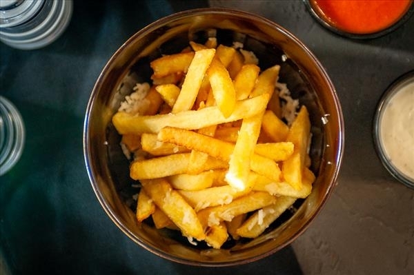 Картофель фри с пармезаном