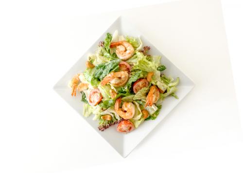 Салат с креветкой и арахисом